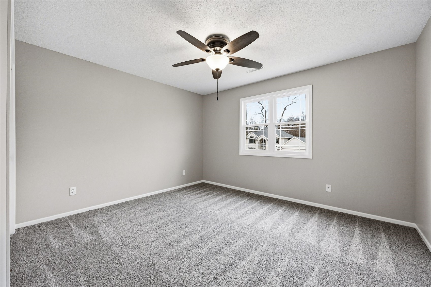 3310 Riverside Drive NE Cedar Rapids IA 52411