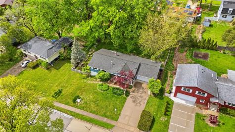 1612 Derwen Drive Iowa City IA 52246