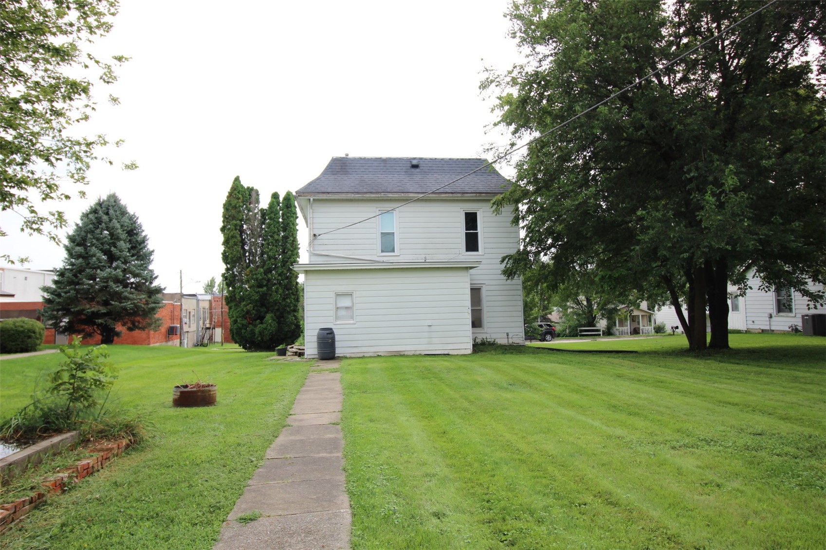 114 W Oak Street North English IA 52316