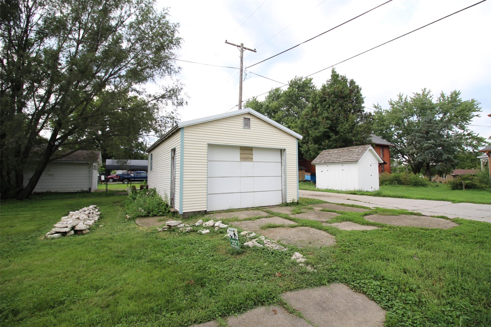114 W Oak Street North English IA 52316