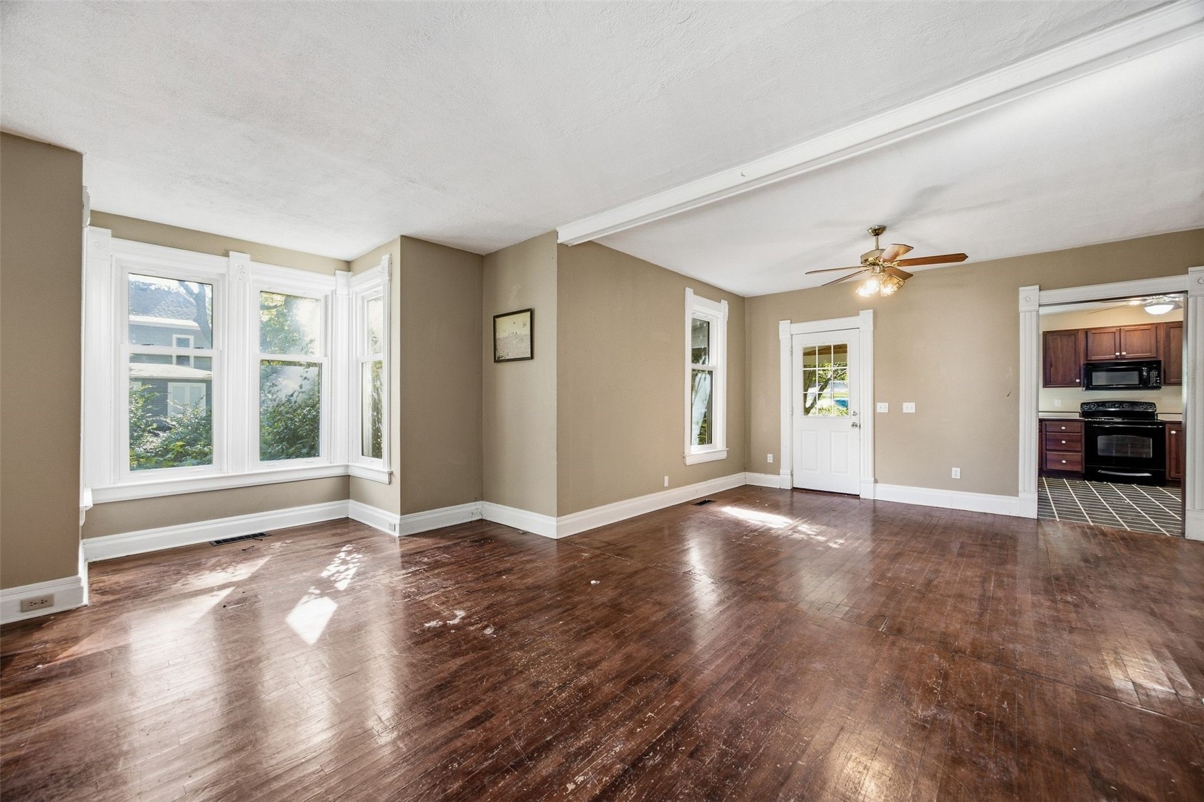 402 3rd Street NW Mt Vernon IA 52314