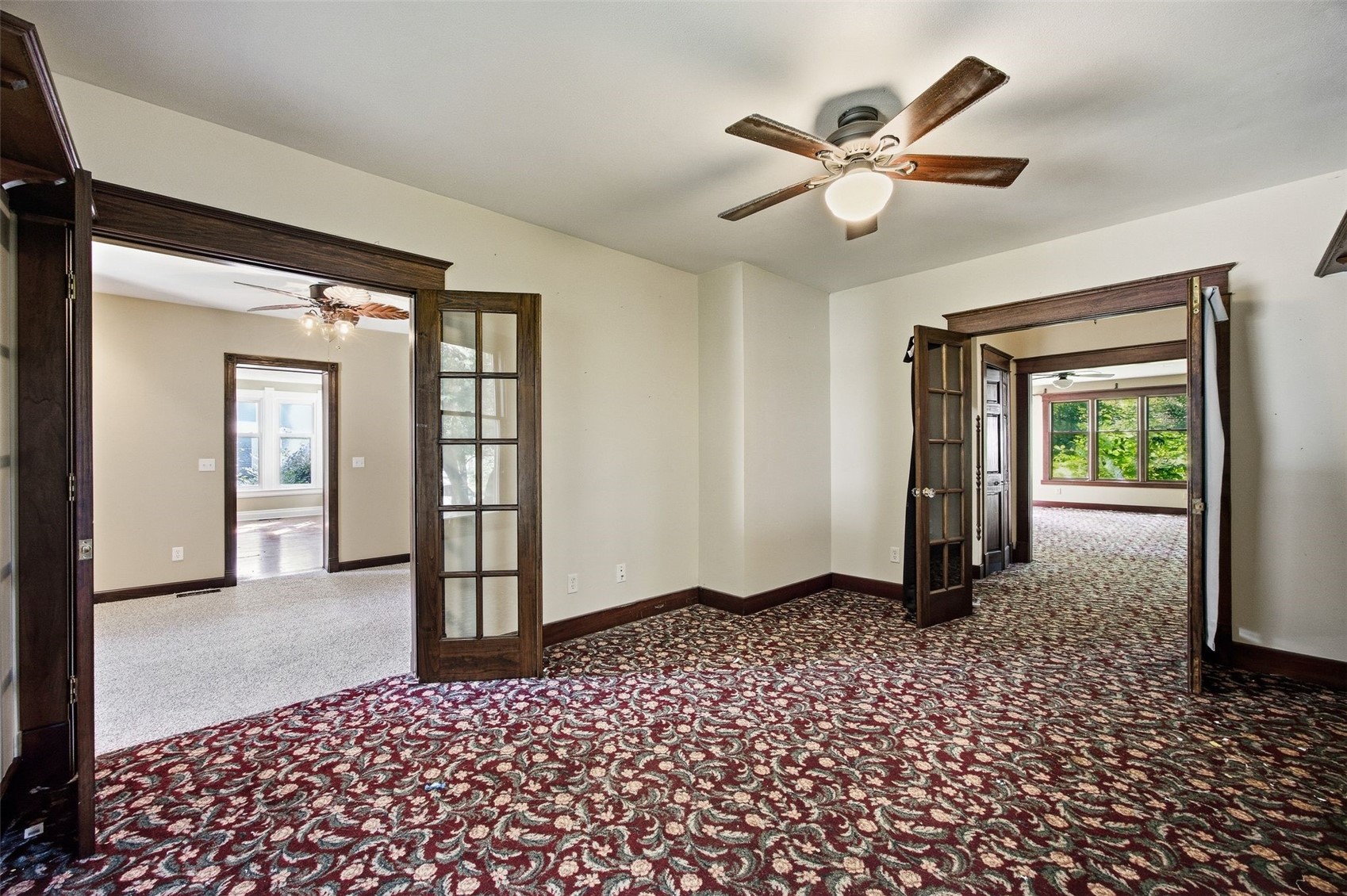 402 3rd Street NW Mt Vernon IA 52314