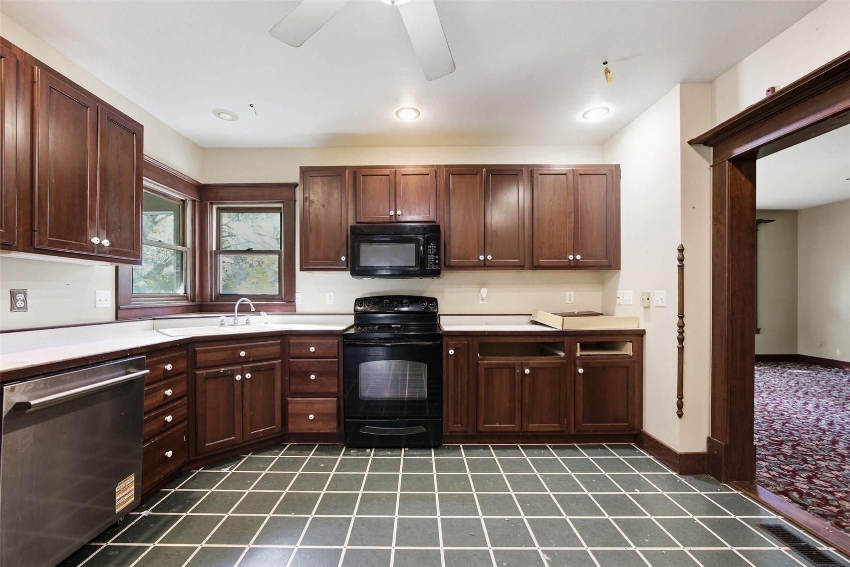 402 3rd Street NW Mt Vernon IA 52314