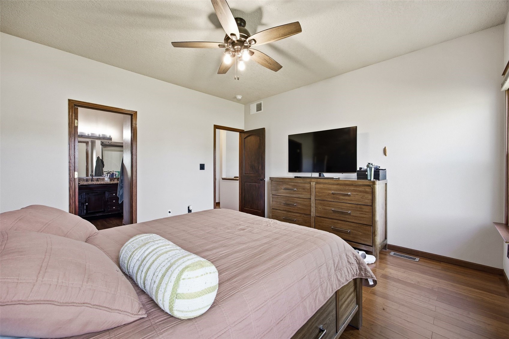 125 Stanwyck Drive Iowa City IA 52240