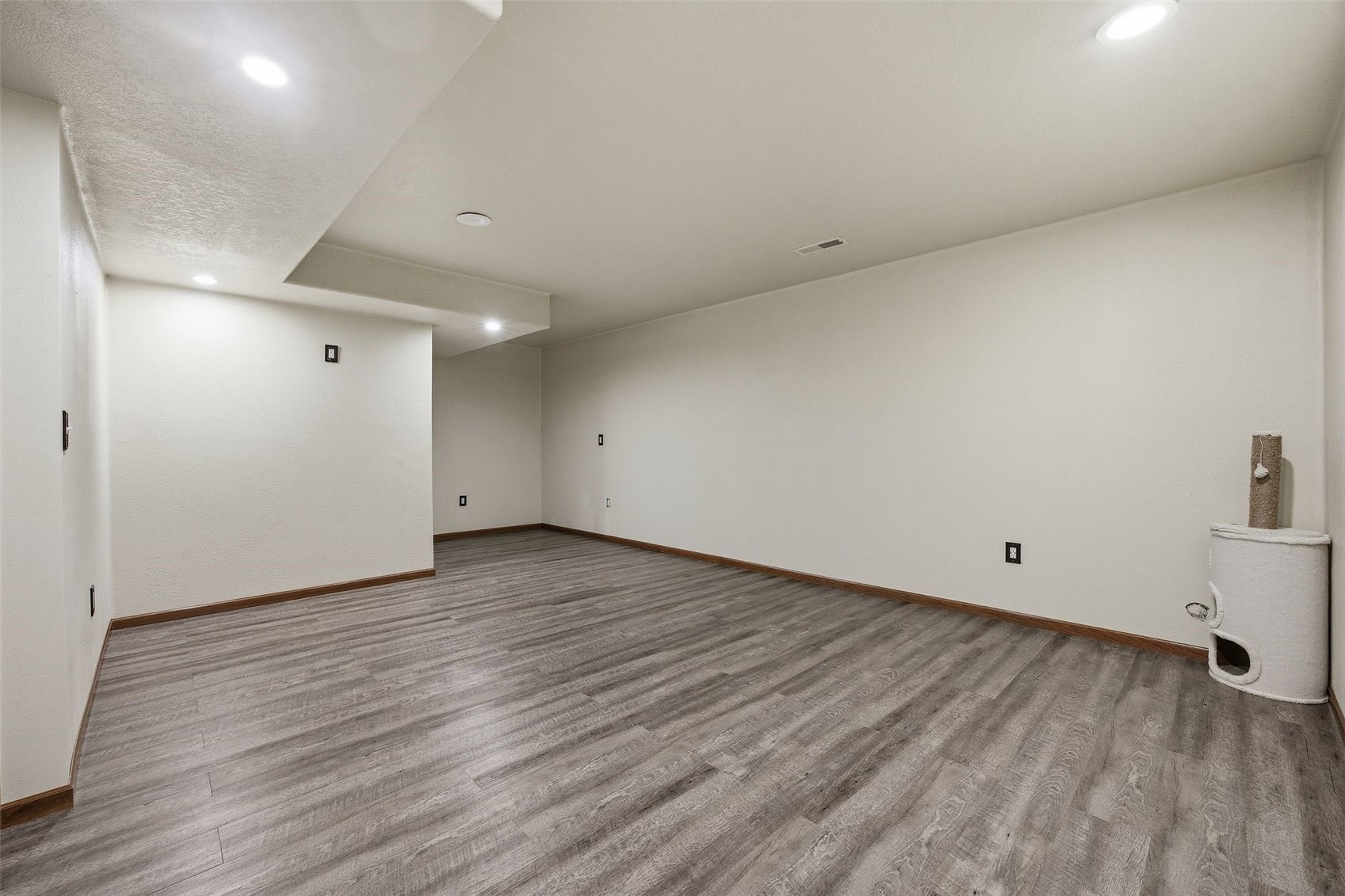 125 Stanwyck Drive Iowa City IA 52240