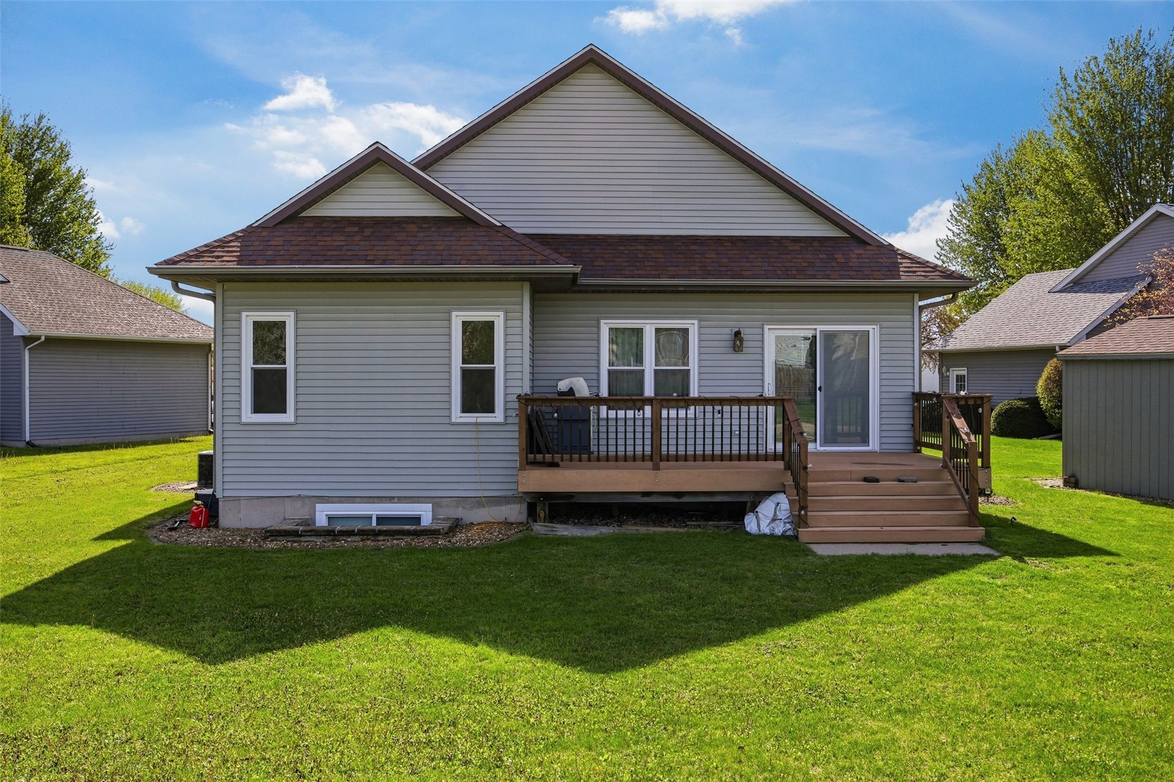 125 Stanwyck Drive Iowa City IA 52240