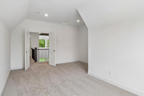 405 Macbride Trail Solon IA 52333