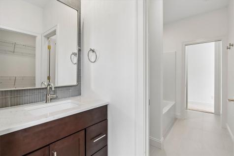 405 Macbride Trail Solon IA 52333