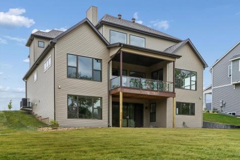 405 Macbride Trail Solon IA 52333