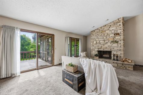 2928 Alleghany Drive NE Cedar Rapids IA 52402