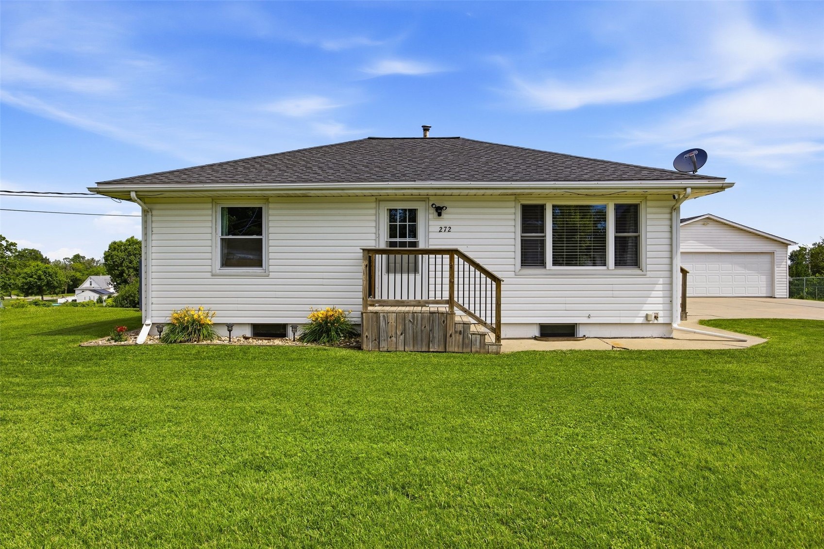 272 28th Avenue SW Cedar Rapids IA 52404