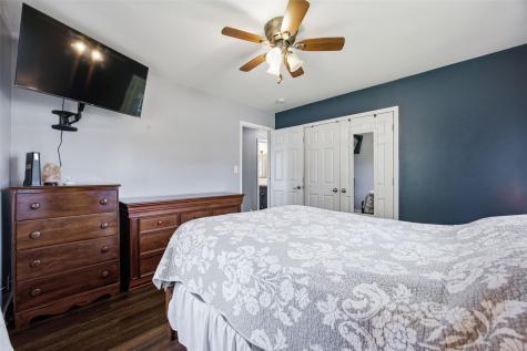272 28th Avenue SW Cedar Rapids IA 52404