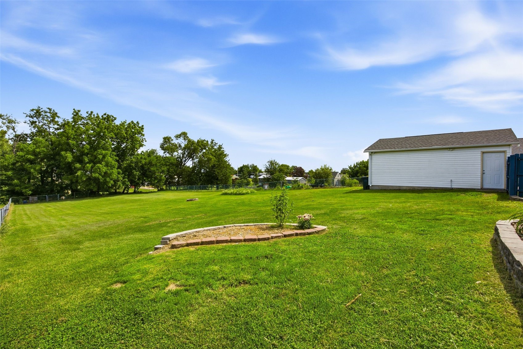 272 28th Avenue SW Cedar Rapids IA 52404