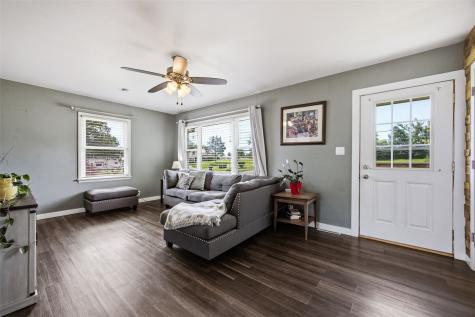 272 28th Avenue SW Cedar Rapids IA 52404