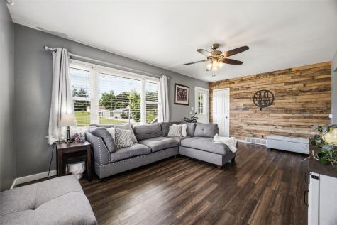 272 28th Avenue SW Cedar Rapids IA 52404