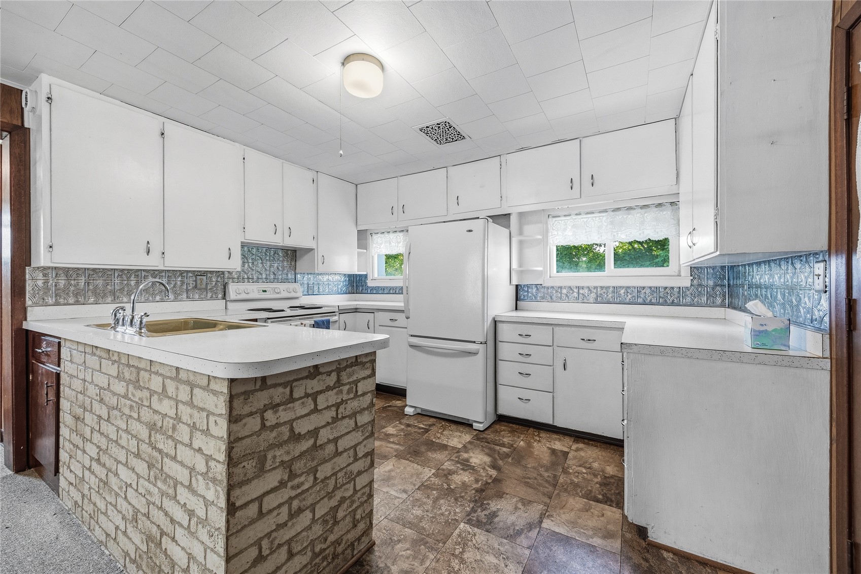 307 Fremont Street SW Blairstown IA 52209