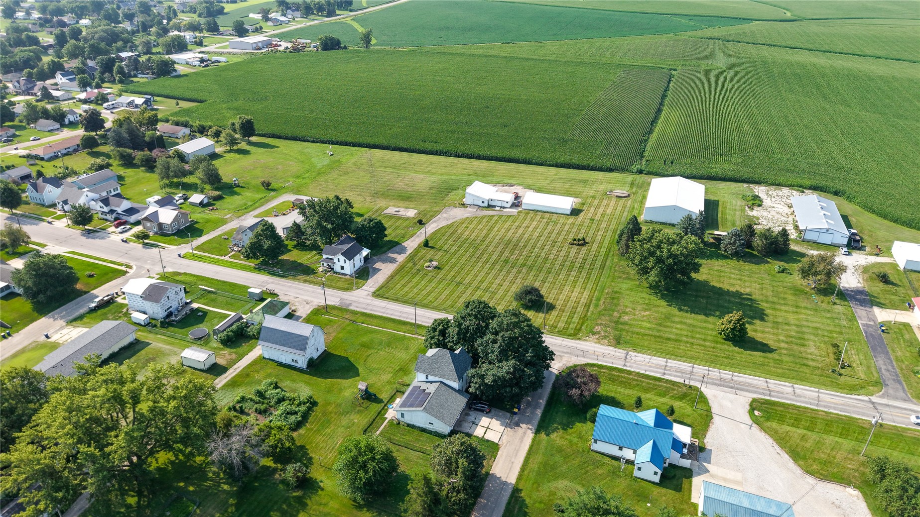 307 Fremont Street SW Blairstown IA 52209