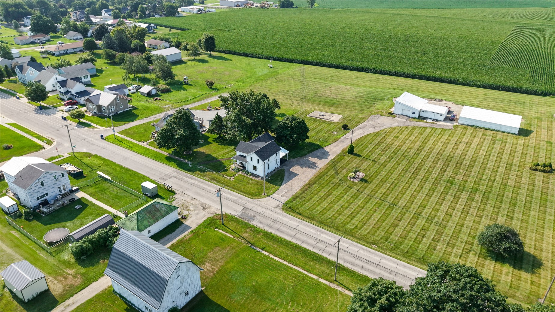 307 Fremont Street SW Blairstown IA 52209