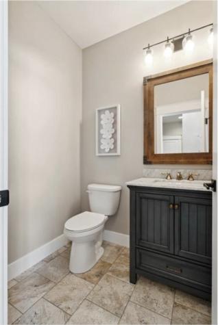 9174 207 Avenue Anamosa IA 52205