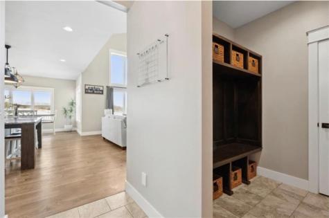9174 207 Avenue Anamosa IA 52205