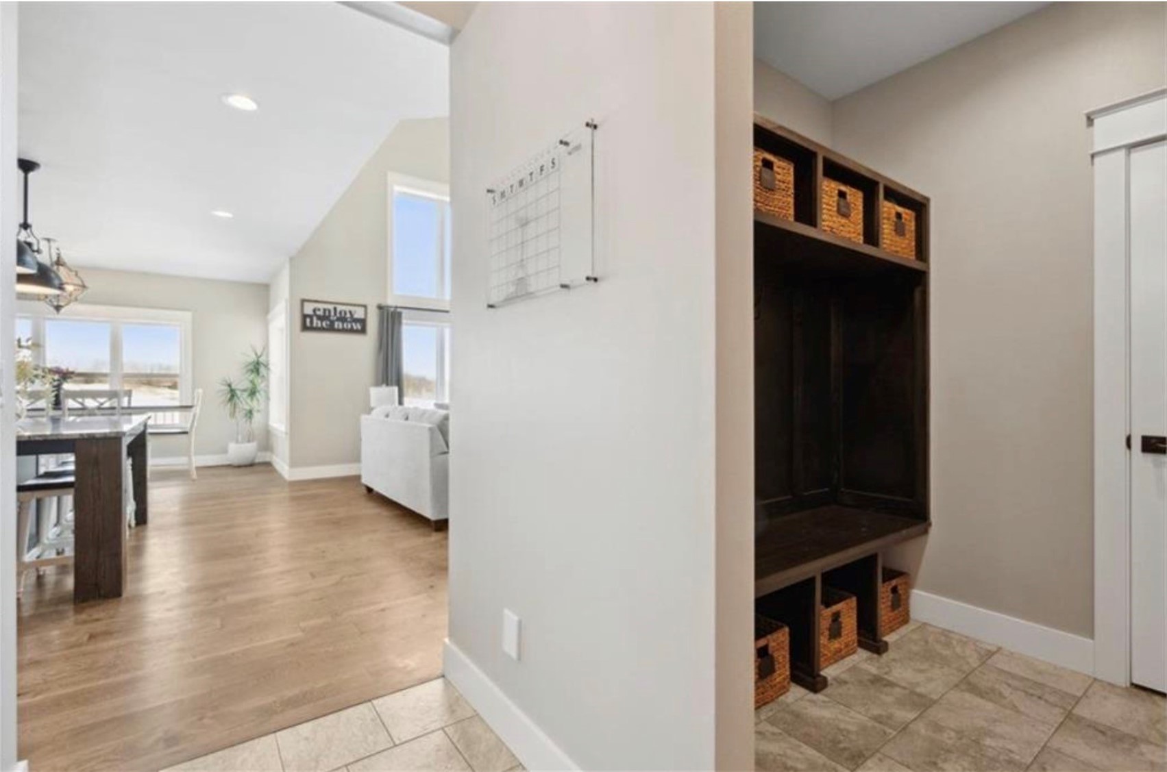 9174 207 Avenue Anamosa IA 52205