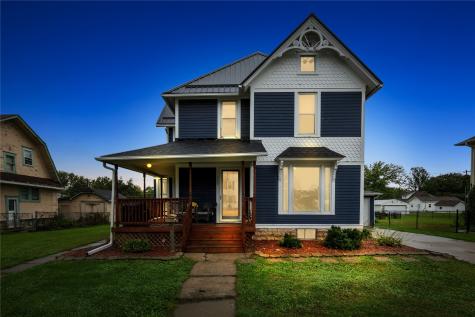 1007 Cedar Street Tipton IA 52772