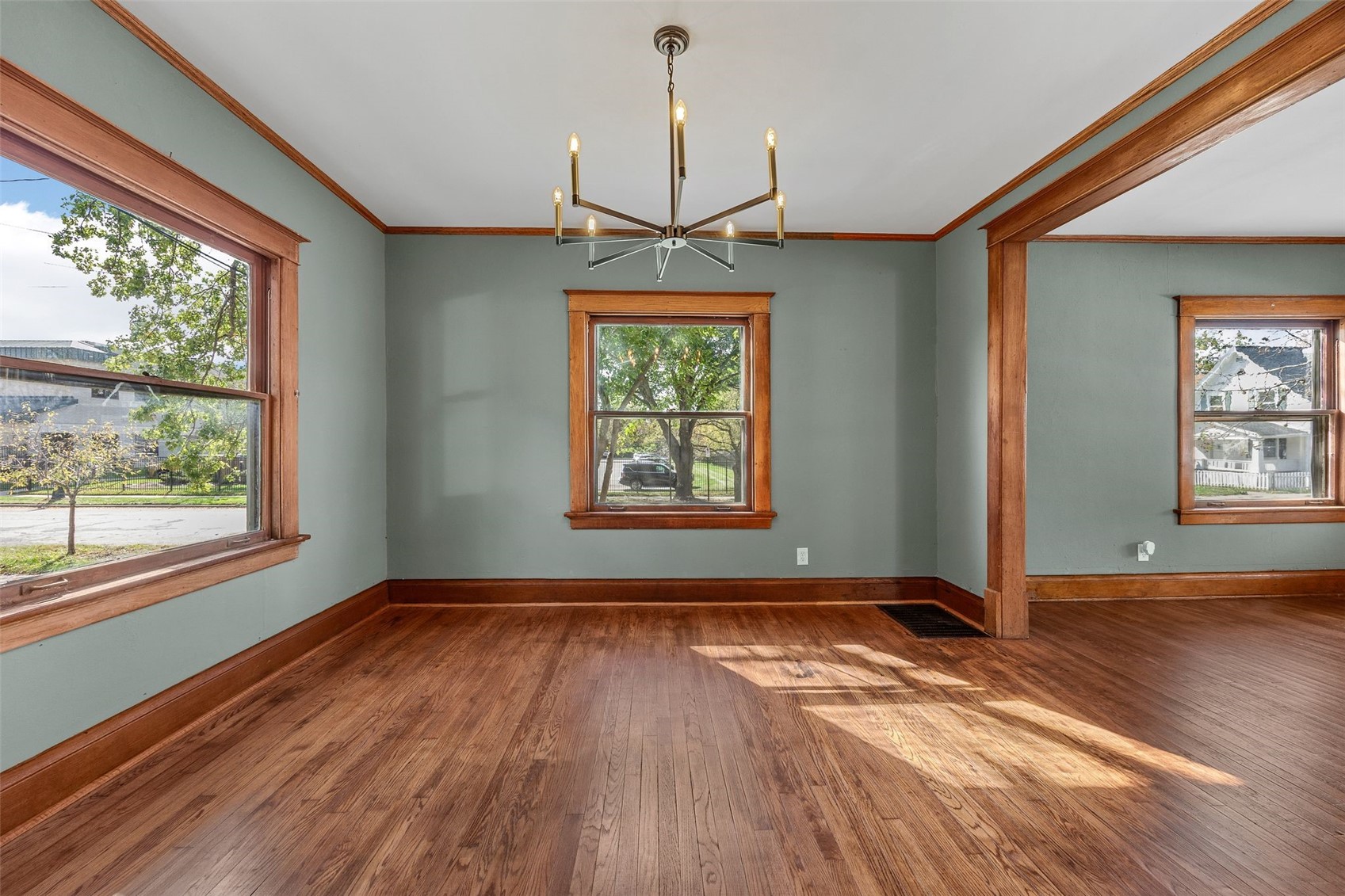 1703 A Avenue NE Cedar Rapids IA 52402