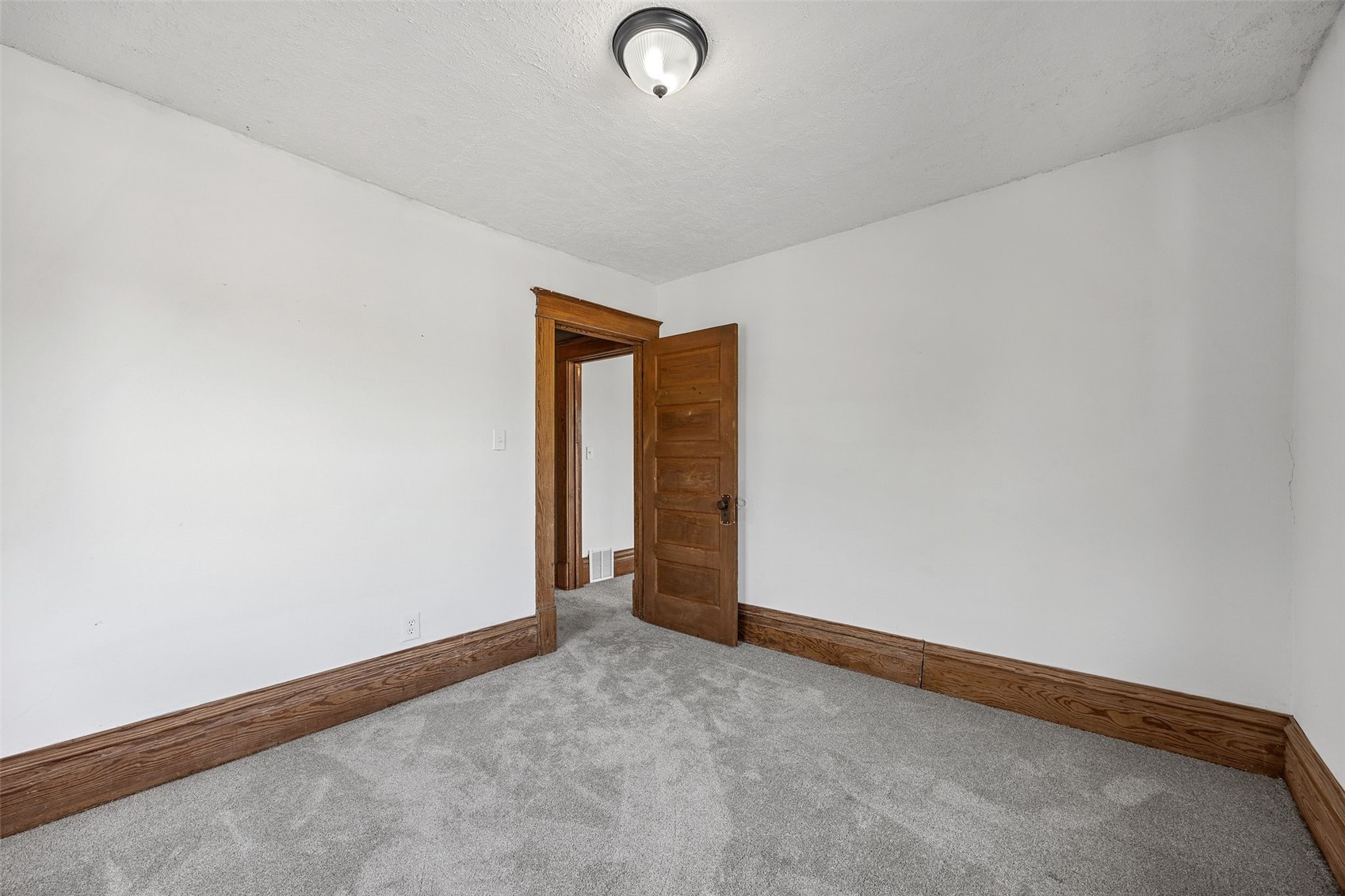 1703 A Avenue NE Cedar Rapids IA 52402
