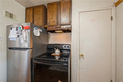 1722 Center Point Road NE Cedar Rapids IA 52402