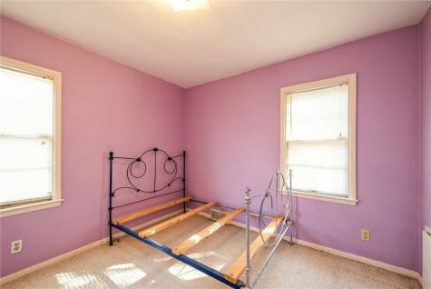 1722 Center Point Road NE Cedar Rapids IA 52402