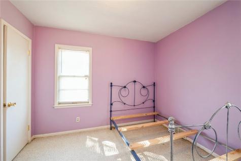 1722 Center Point Road NE Cedar Rapids IA 52402