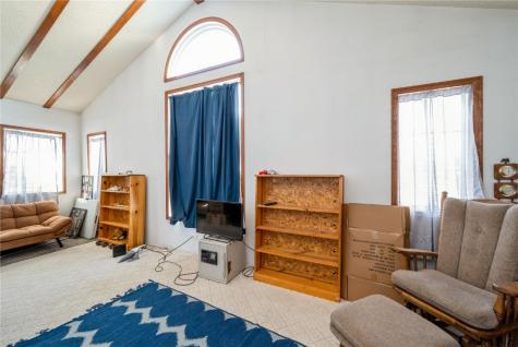 1722 Center Point Road NE Cedar Rapids IA 52402