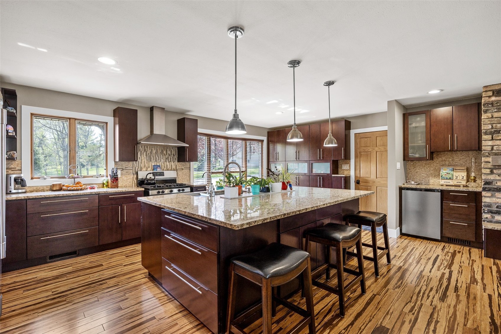 1896 Sunset Drive NE Solon IA 52333
