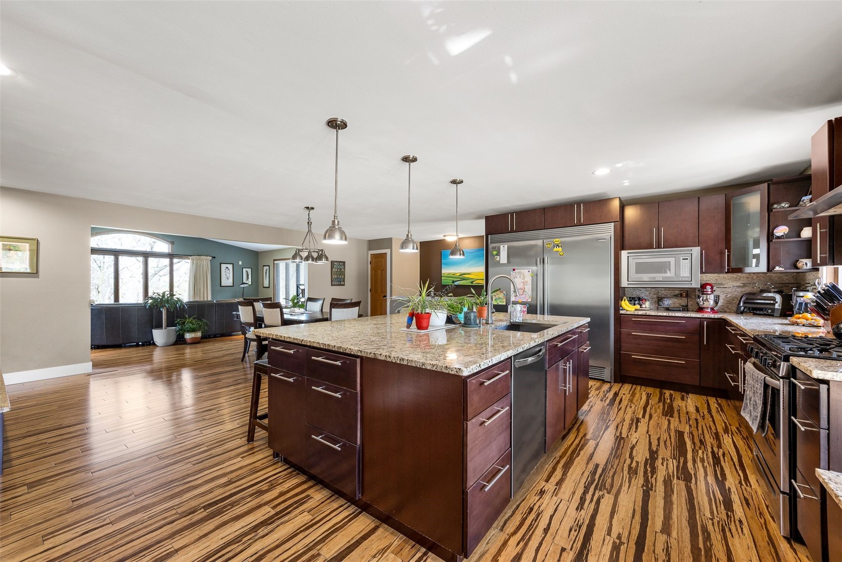 1896 Sunset Drive NE Solon IA 52333