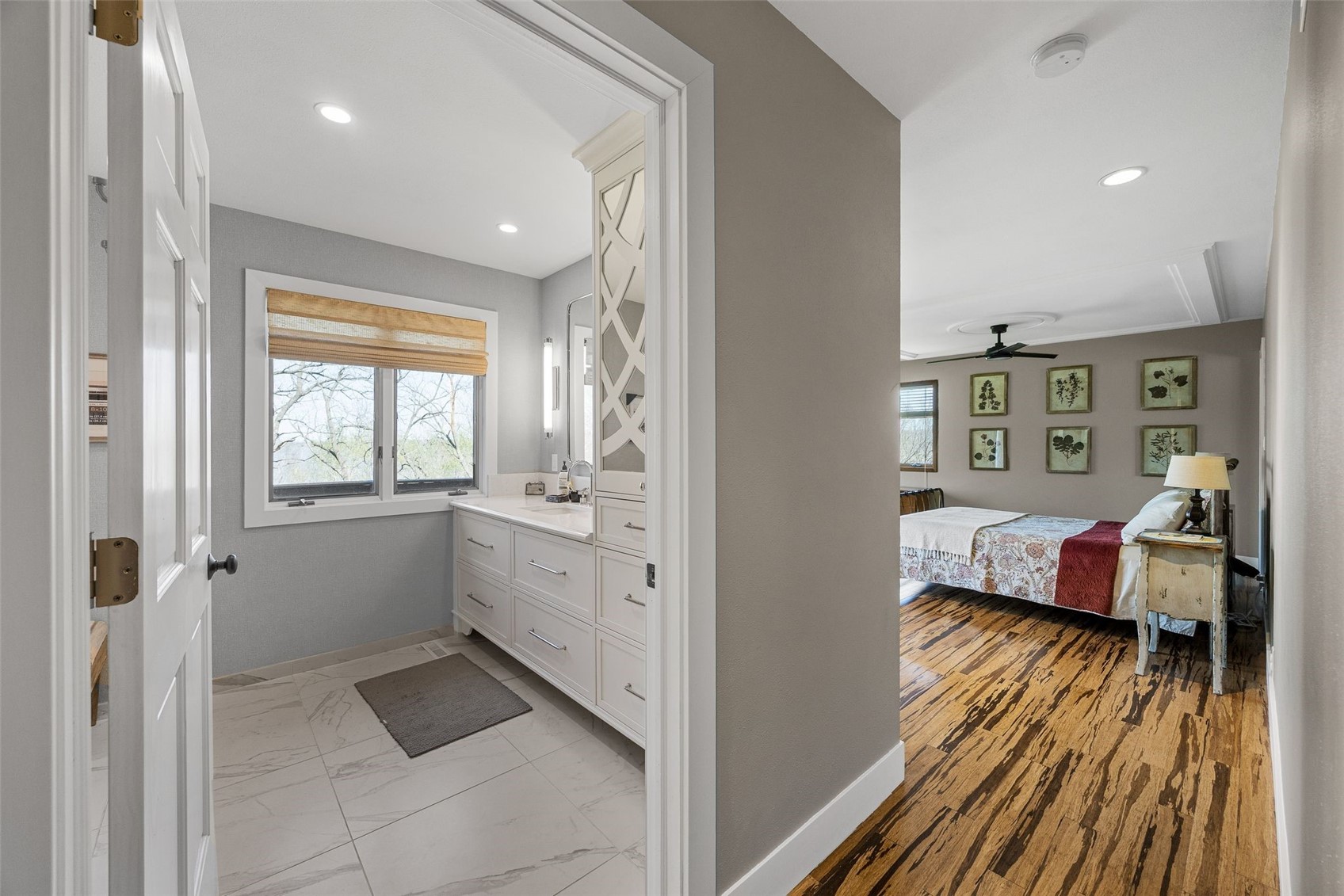 1896 Sunset Drive NE Solon IA 52333