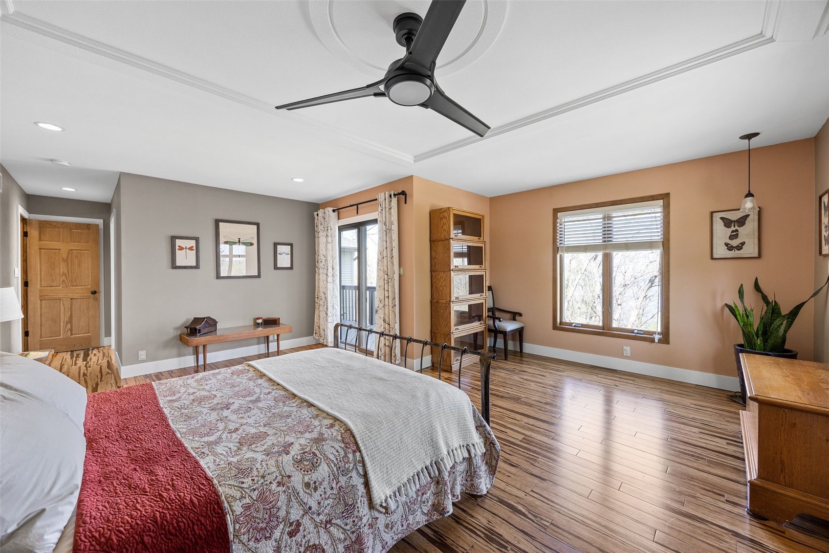 1896 Sunset Drive NE Solon IA 52333