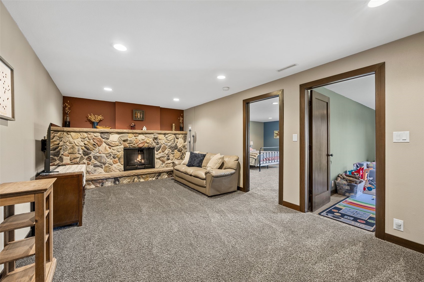 1896 Sunset Drive NE Solon IA 52333