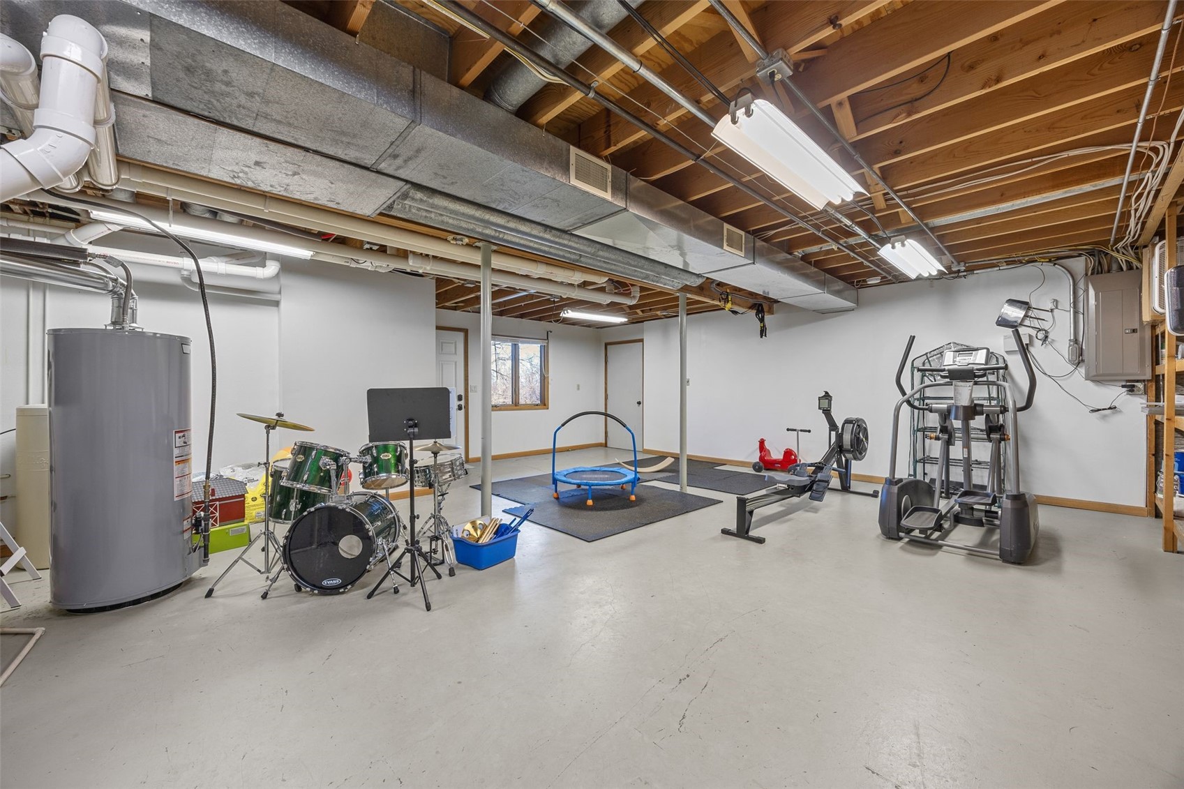 1896 Sunset Drive NE Solon IA 52333