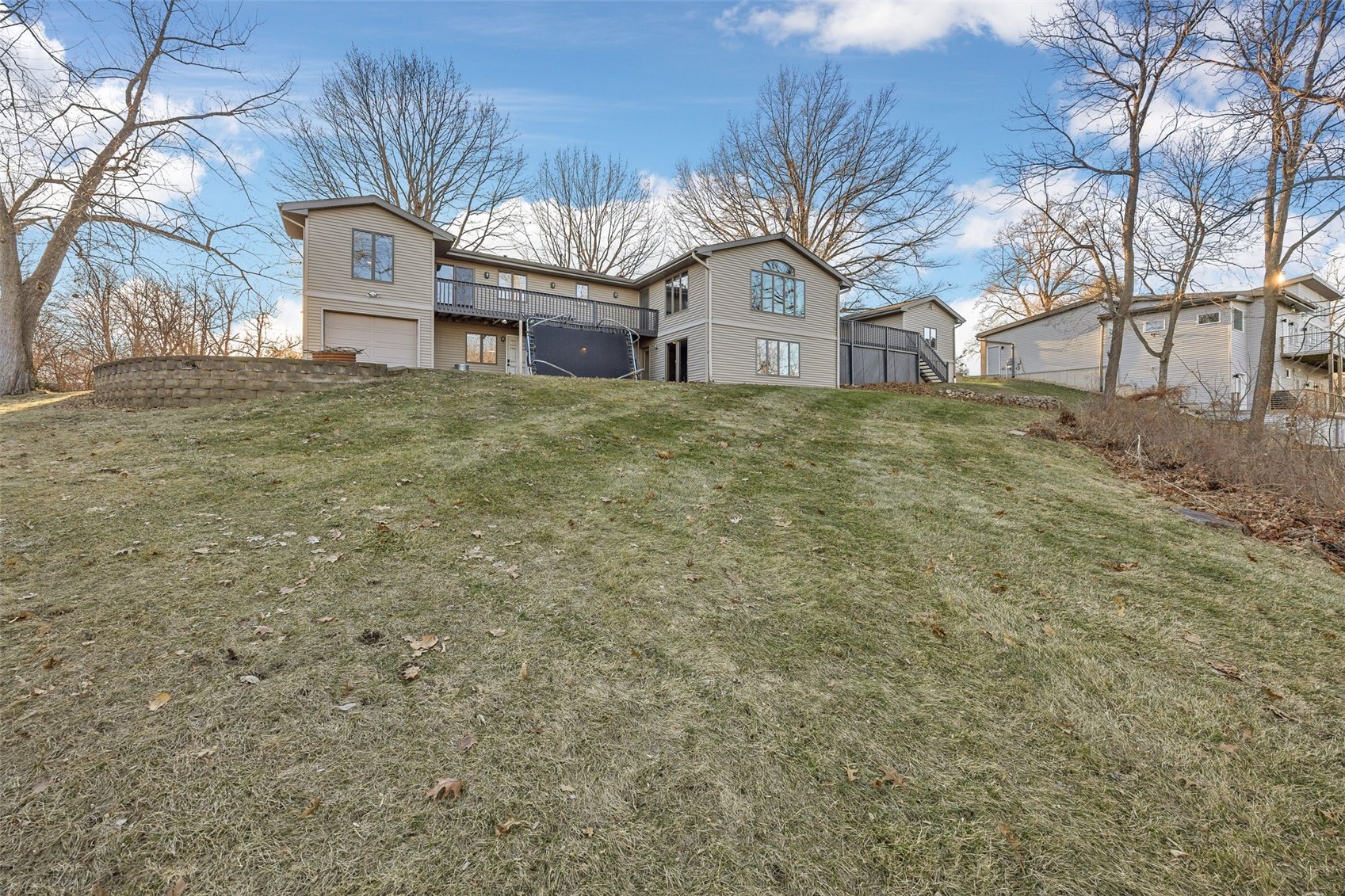 1896 Sunset Drive NE Solon IA 52333
