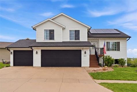 8417 Brighton Court Cedar Rapids IA 52404
