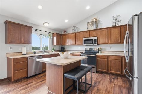 8417 Brighton Court Cedar Rapids IA 52404