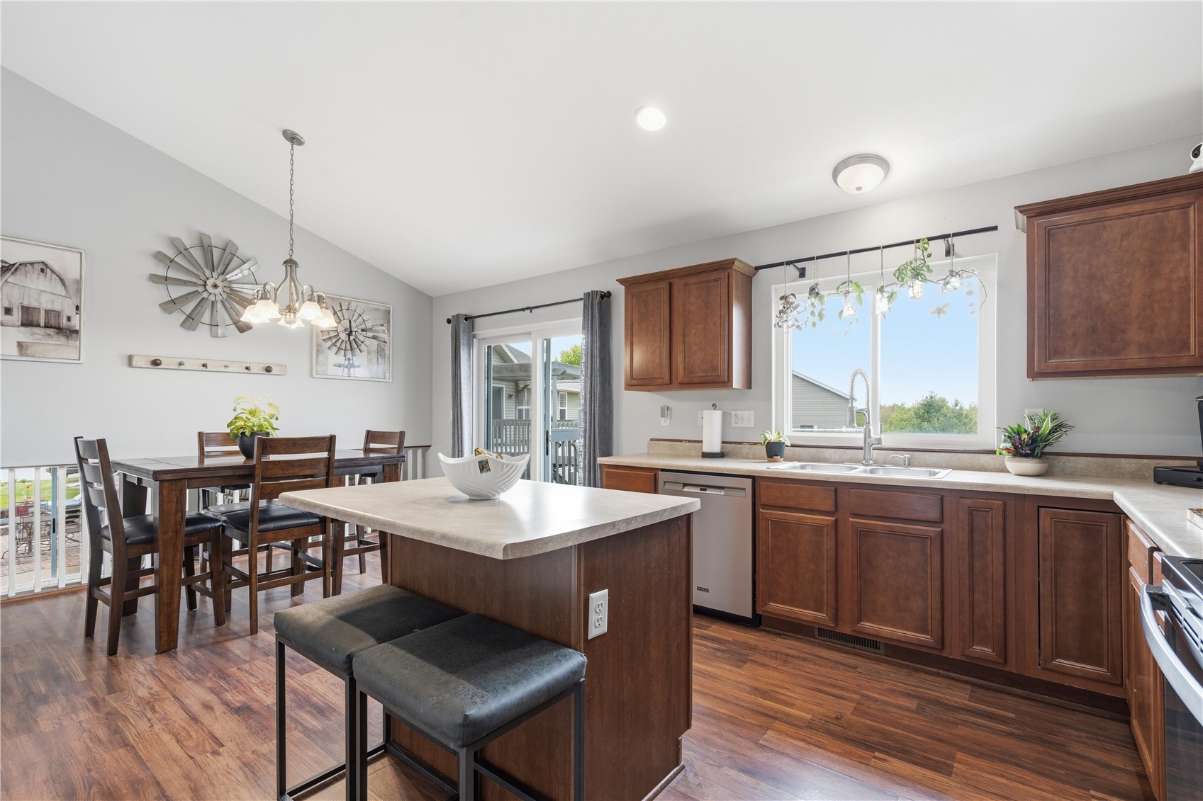 8417 Brighton Court Cedar Rapids IA 52404