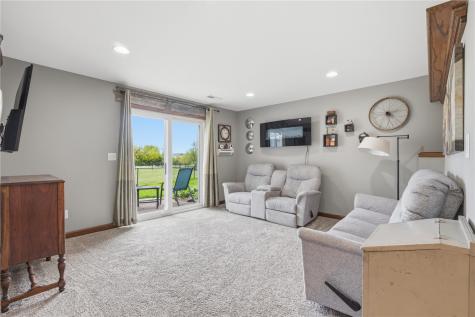 8417 Brighton Court Cedar Rapids IA 52404