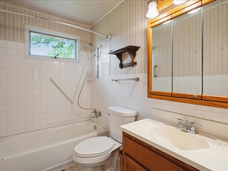 527 Union Street Ryan IA 52330