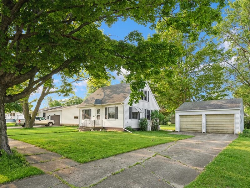 527 Union Street Ryan IA 52330