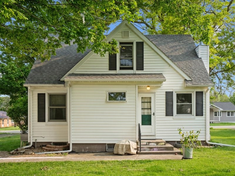 527 Union Street Ryan IA 52330