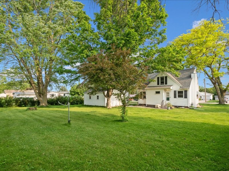 527 Union Street Ryan IA 52330