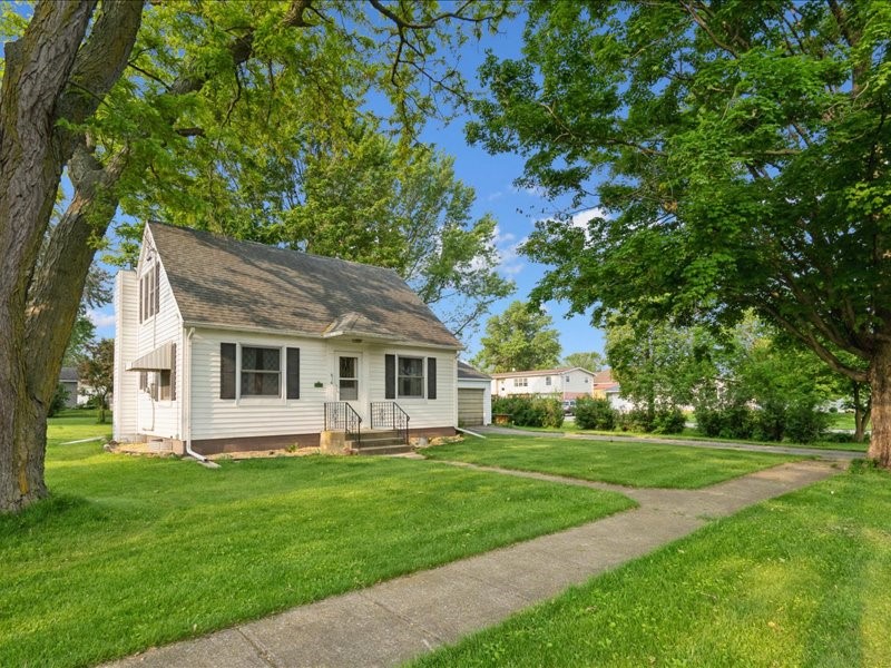 527 Union Street Ryan IA 52330