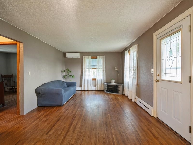 527 Union Street Ryan IA 52330
