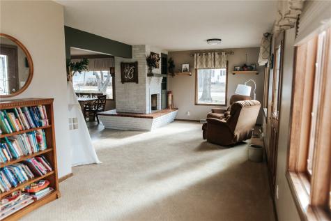 1310 Lilac Lane Cedar Falls IA 50613